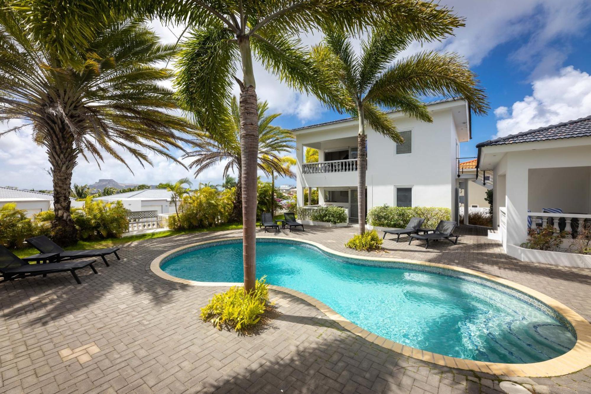 Palm Crest Apartment Jan Thiel Екстериор снимка