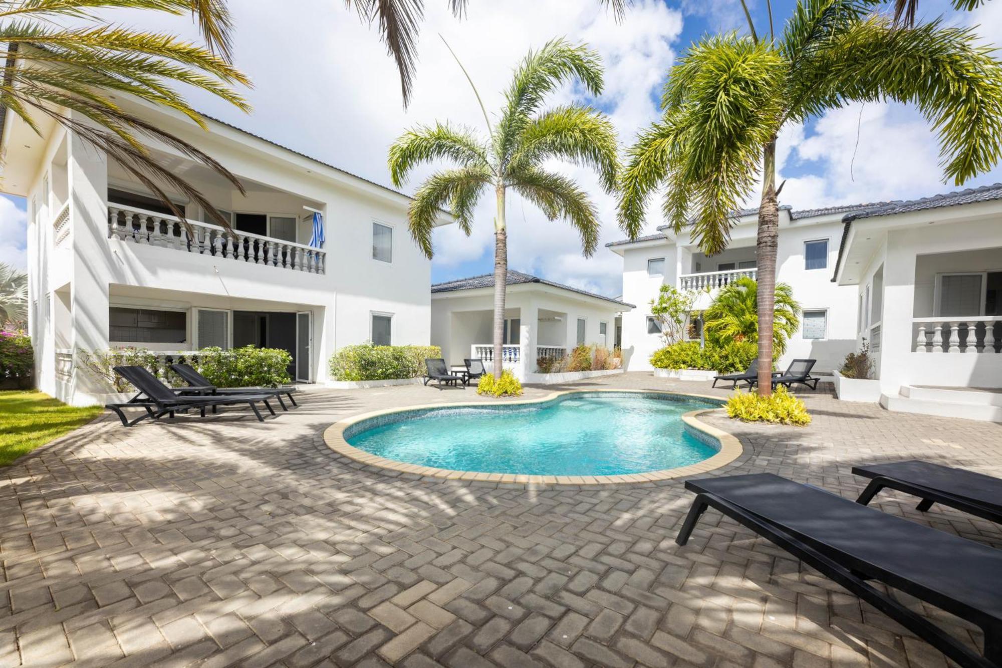 Palm Crest Apartment Jan Thiel Екстериор снимка