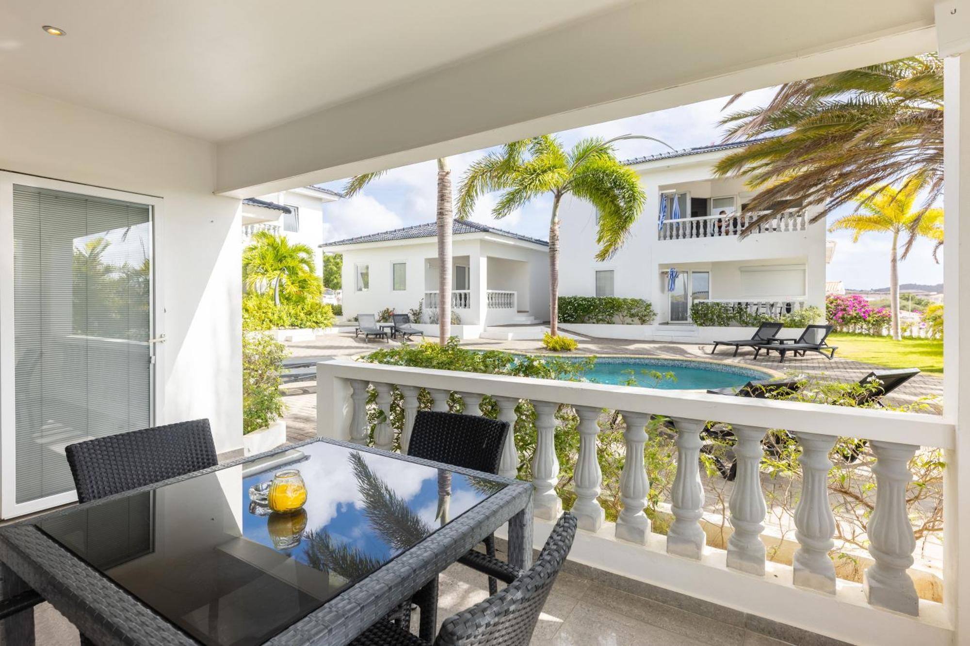 Palm Crest Apartment Jan Thiel Екстериор снимка