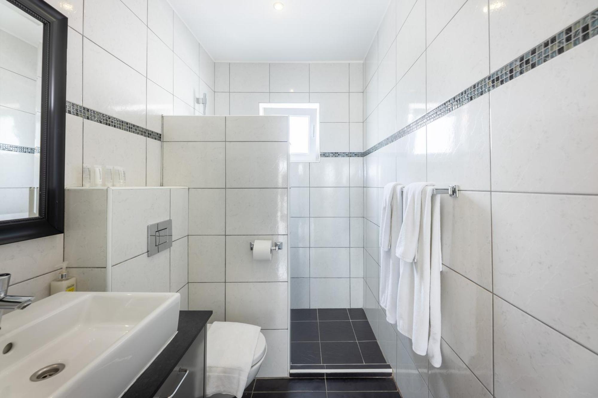 Palm Crest Apartment Jan Thiel Екстериор снимка